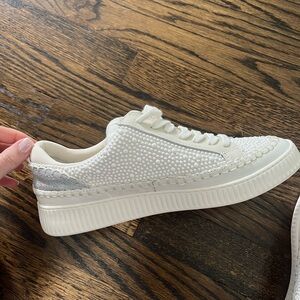 Dolce Vita White Sneakers Minimalist Design